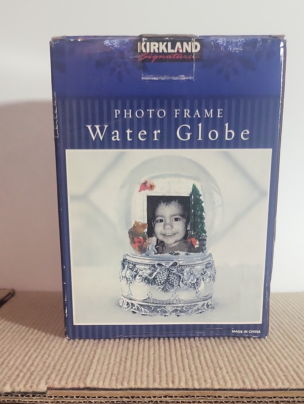 Kirkland Signature Water Snow Globe Photo Frame Music Box Santa Christmas Tree